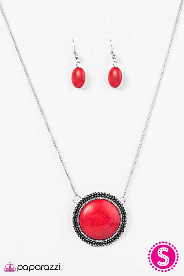 Paparazzi ♥ Oh My Oasis - Red ♥ Necklace