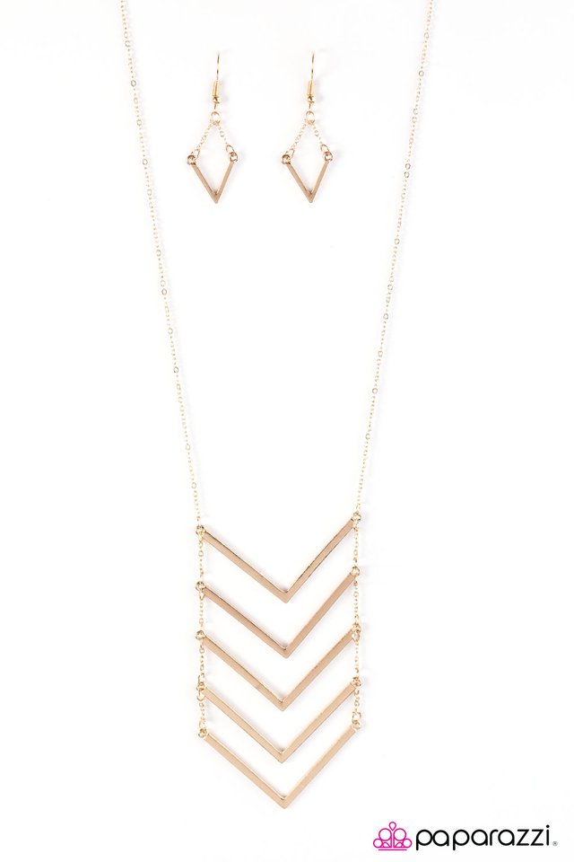 Paparazzi ♥ Climb High - Gold ♥ Necklace
