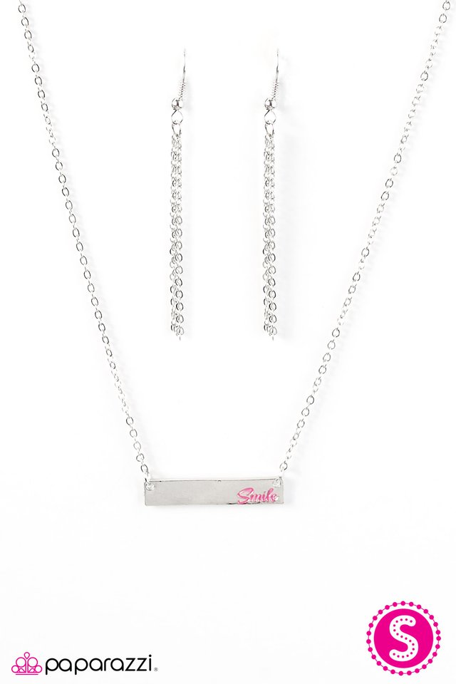 Paparazzi ♥ Keep Smiling - PInk ♥ Necklace