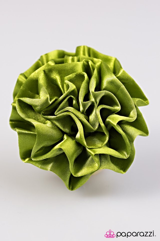 Paparazzi ♥ Life Is RUFFLE ♥ Hair Clip
