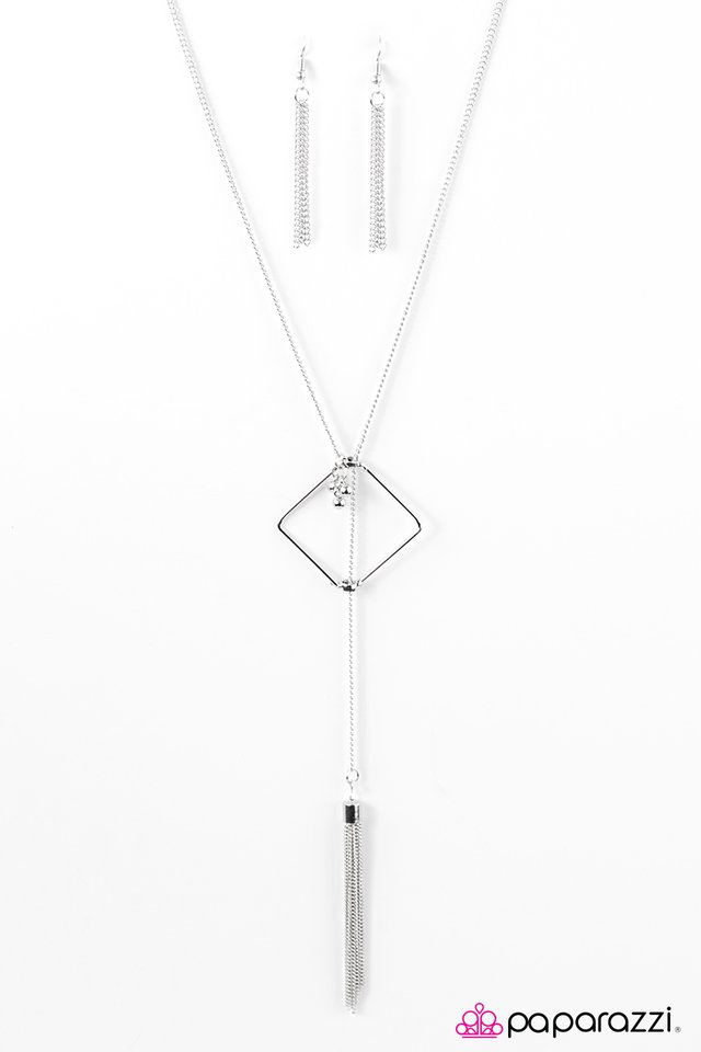 Paparazzi ♥ Wandering Ways -Silver ♥ Necklace