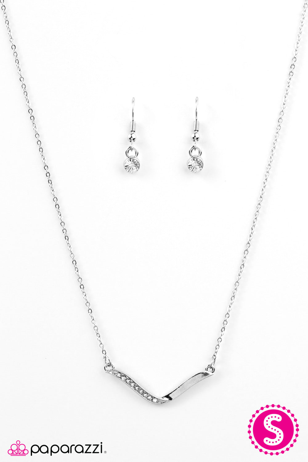 Paparazzi ♥ Find Your Wings - White ♥ Necklace