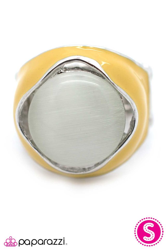 Paparazzi ♥ A Glass Act - Yellow ♥ Ring