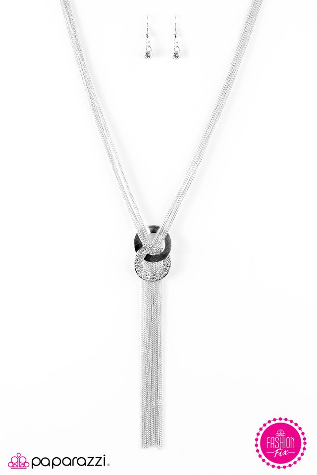Paparazzi ♥ GLITZY As Charged ♥ Necklace