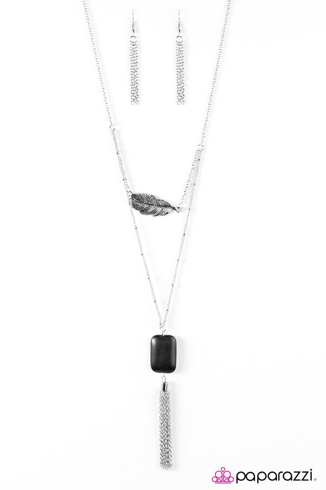 Paparazzi ♥ Mojave Mesas - Black ♥ Necklace