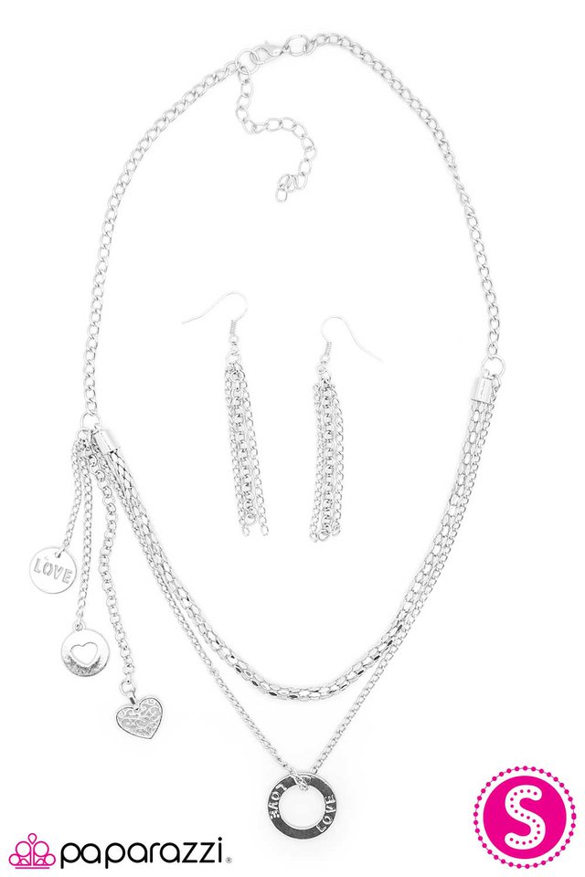 Paparazzi ♥ Pulling at My Heartstrings - Silver ♥ Necklace