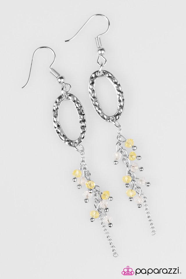 Paparazzi ♥ Sweep Me Off My Feet - Yellow ♥ Earrings