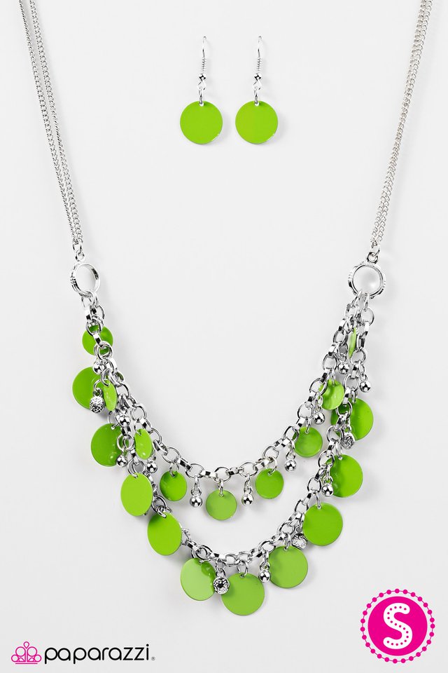 Paparazzi ♥ Bright Horizons - Green ♥ Necklace