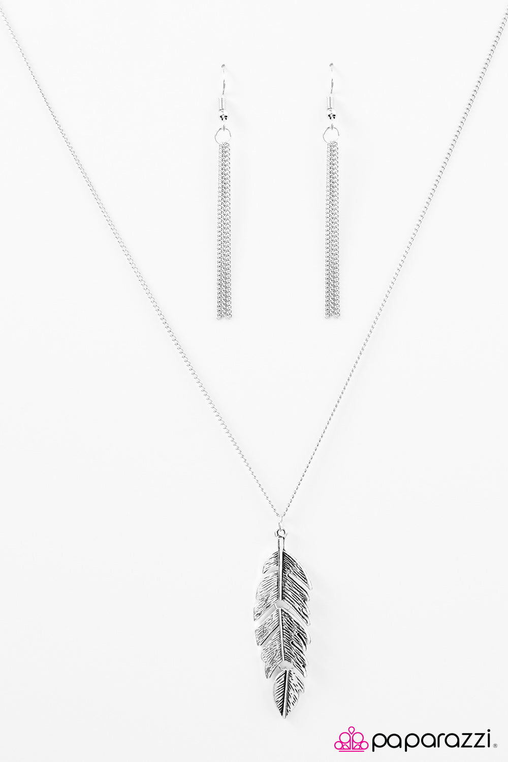 Paparazzi ♥ Courage To Soar - Silver ♥ Necklace