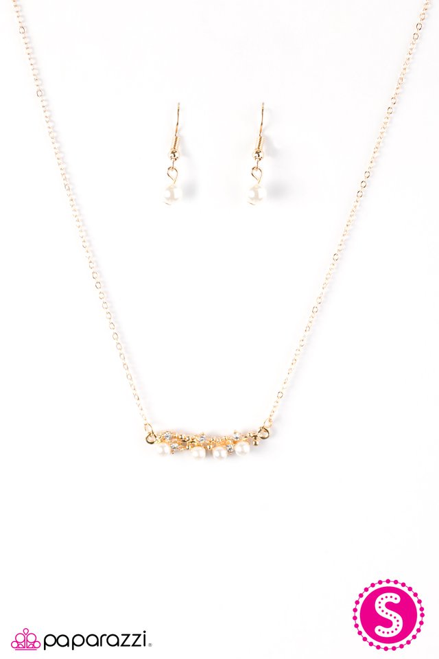 Paparazzi ♥ The Seven Year RICH - Gold ♥ Necklace