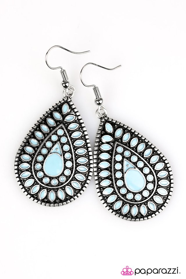 Paparazzi ♥ Raining Rainbows - Blue ♥ Earrings