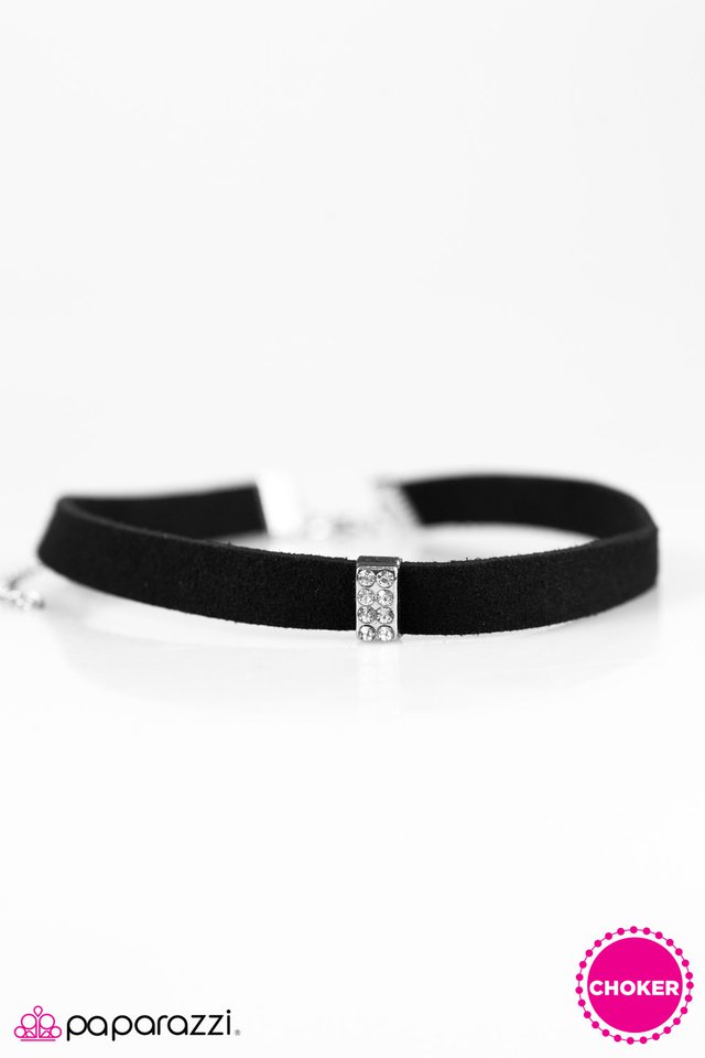 Paparazzi ♥ Fiercely Feline - Black ♥ Necklace
