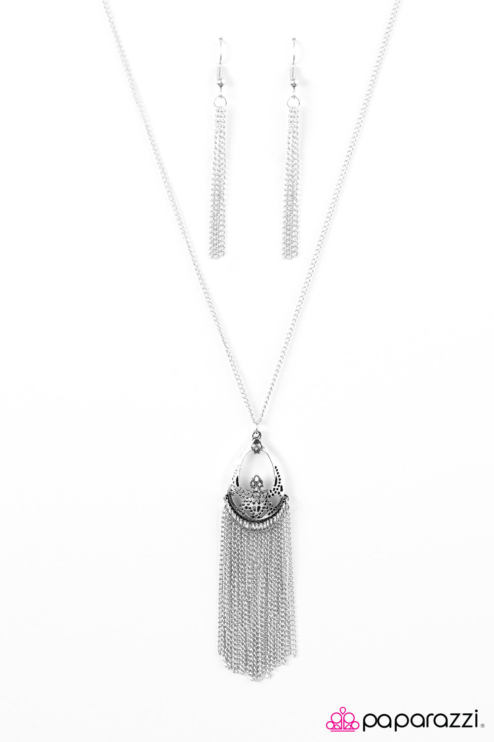 Paparazzi ♥ Shimmering Streams - White ♥ Necklace