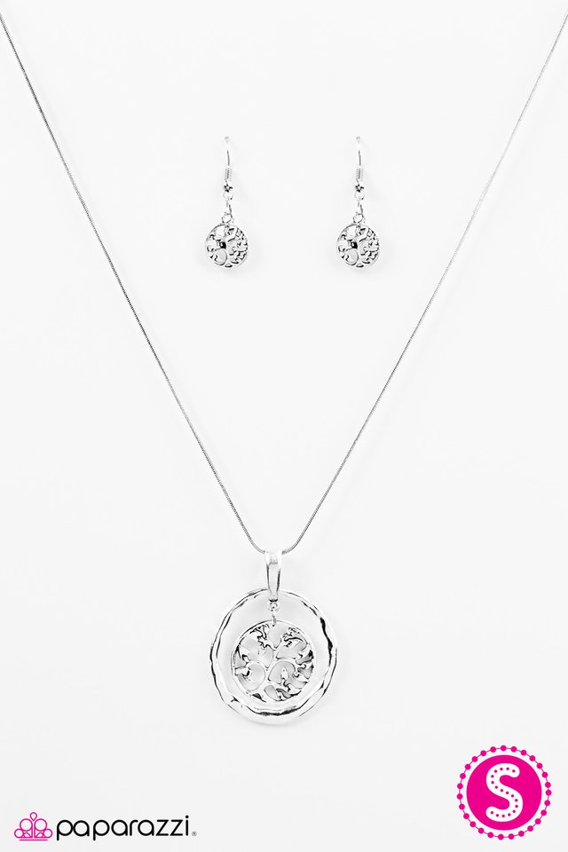 Paparazzi ♥ Make Like A Tree... - Silver ♥ Necklace