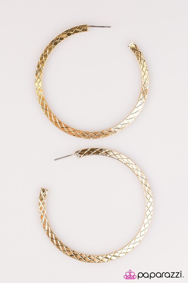 Paparazzi ♥ Squad Goals - Gold ♥ Earrings