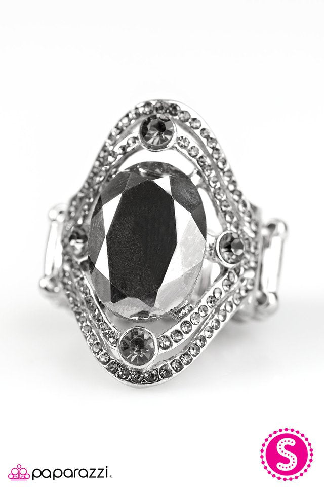 Paparazzi ♥ Makin Money - Silver ♥ Ring