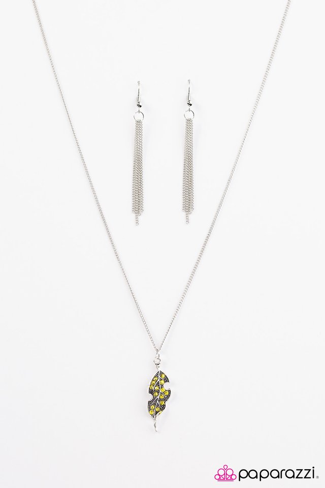 Paparazzi ♥ Frozen In Fall - Yellow ♥ Necklace