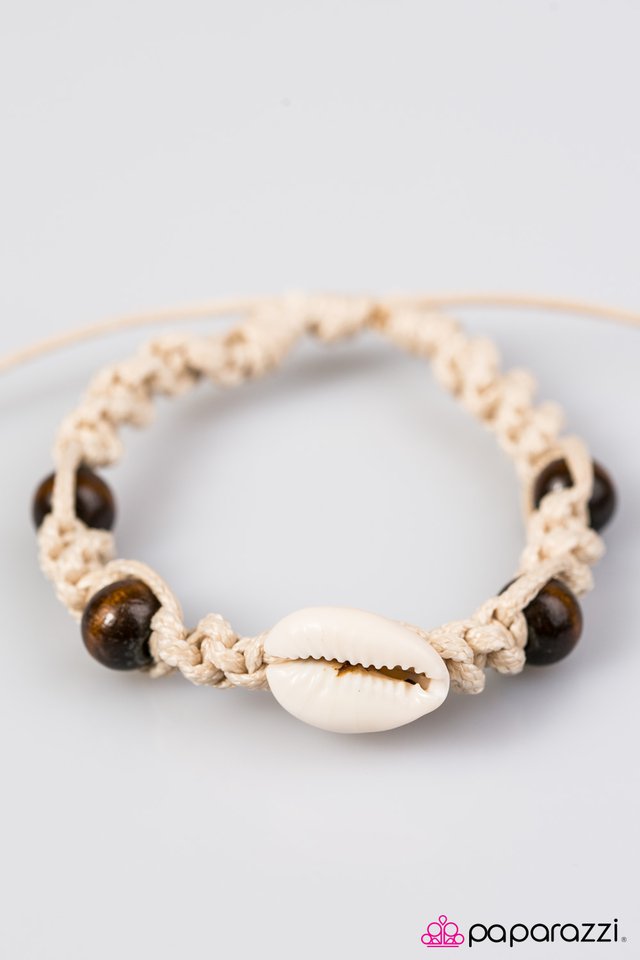 Paparazzi ♥ Home Is Where The Waves Are - White ♥ Bracelet