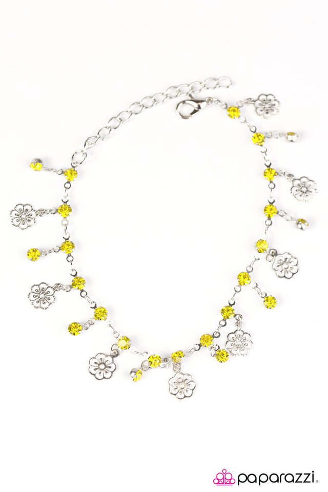 Paparazzi ♥ Hibiscus Breeze - Yellow ♥ Bracelet