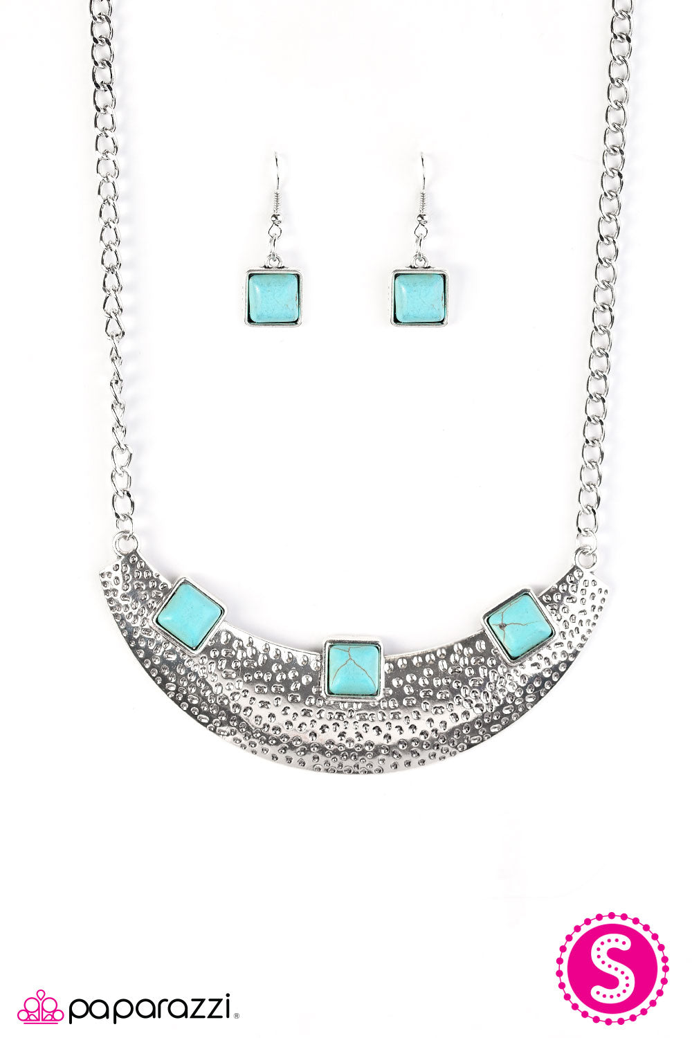 Paparazzi ♥ Fierce Fascination - Blue ♥ Necklace