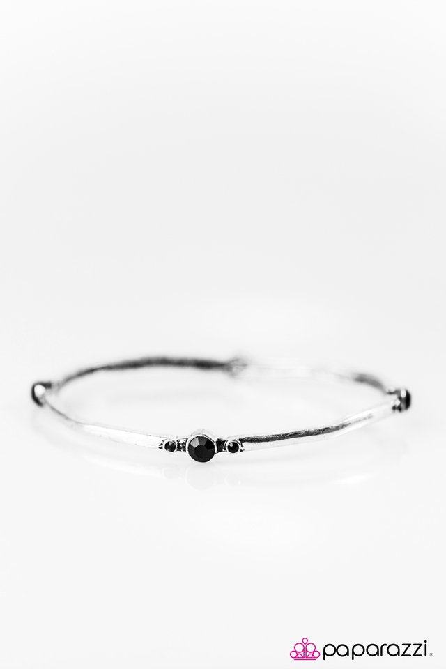Paparazzi ♥ Girl Of My GLEAMS - Black ♥ Bracelet