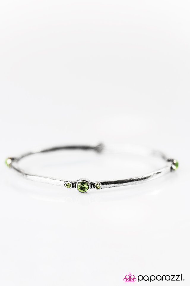Paparazzi ♥ Girl Of My GLEAMS - Green ♥ Bracelet