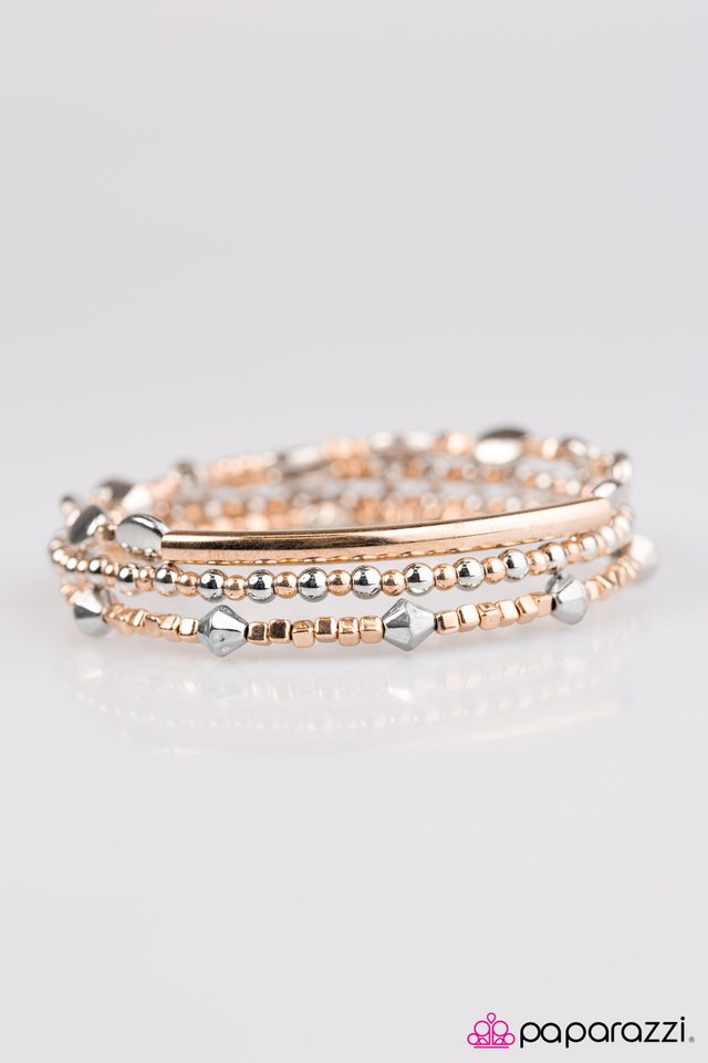 Paparazzi ♥ Metallic Mantra - Silver ♥ Bracelet