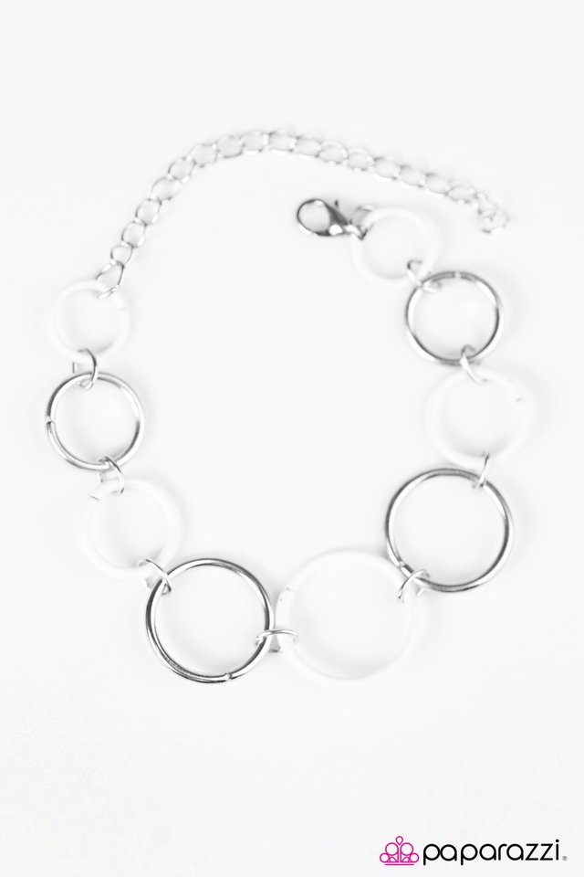 Paparazzi ♥ Stay On TROPIC - White ♥ Bracelet