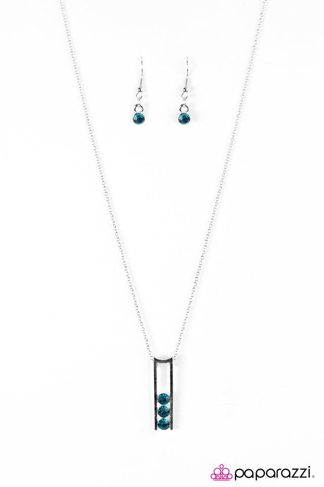 Paparazzi ♥ Seize The Sparkle - Blue ♥ Necklace