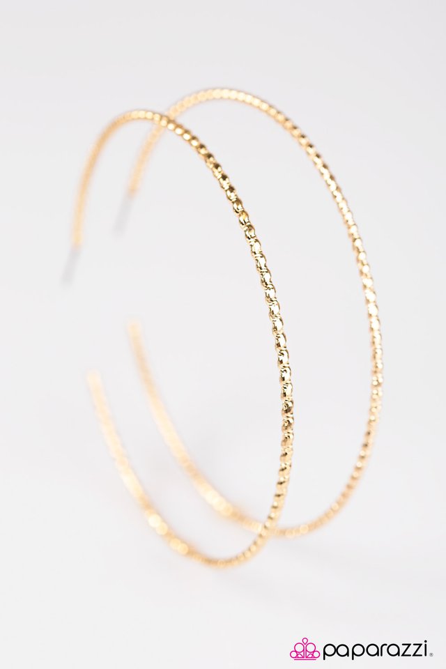 Paparazzi ♥ The Major Leagues - Gold ♥ Earrings