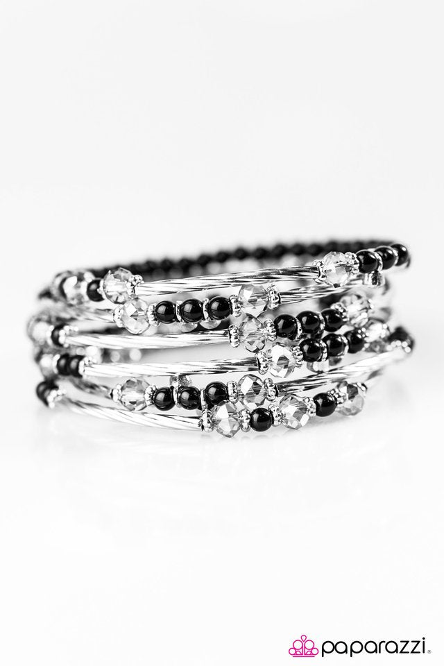 Paparazzi ♥ Classically Cabaret - Black ♥ Bracelet