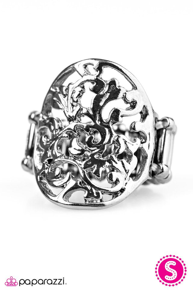 Paparazzi ♥ All VINE To Give - Black ♥ Ring