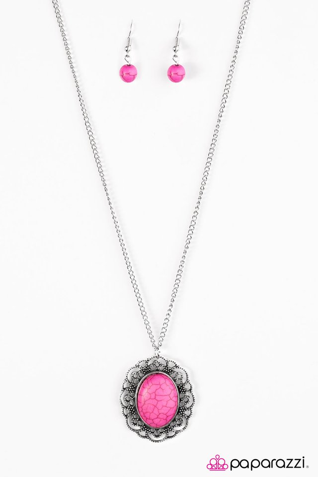 Paparazzi ♥ Summer Ranch - Pink ♥ Necklace