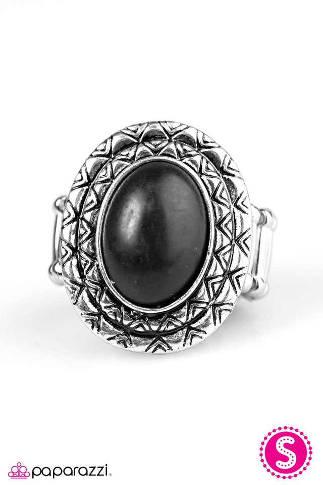 Paparazzi ♥ The Next WEST Thing - Black ♥ Ring