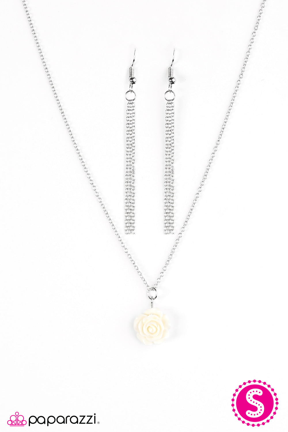 Paparazzi ♥ Summer Rose - White ♥ Necklace