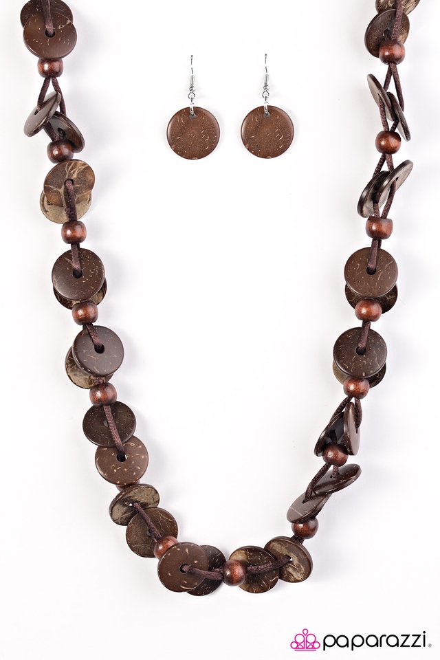 Paparazzi ♥ Caribbean Carnival - Brown ♥ Necklace