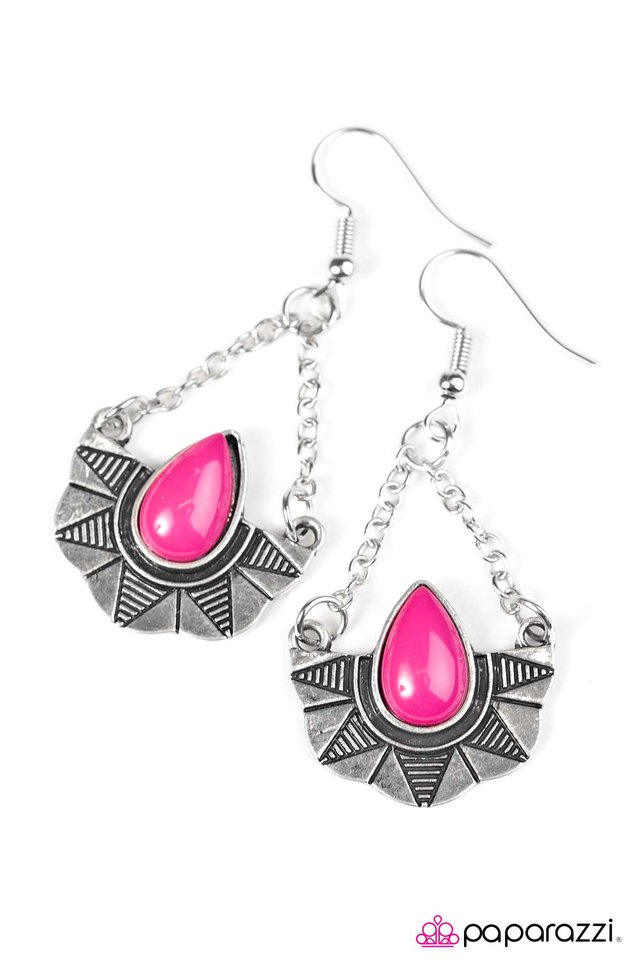Paparazzi ♥ Savanna Cruise - Pink ♥ Earrings