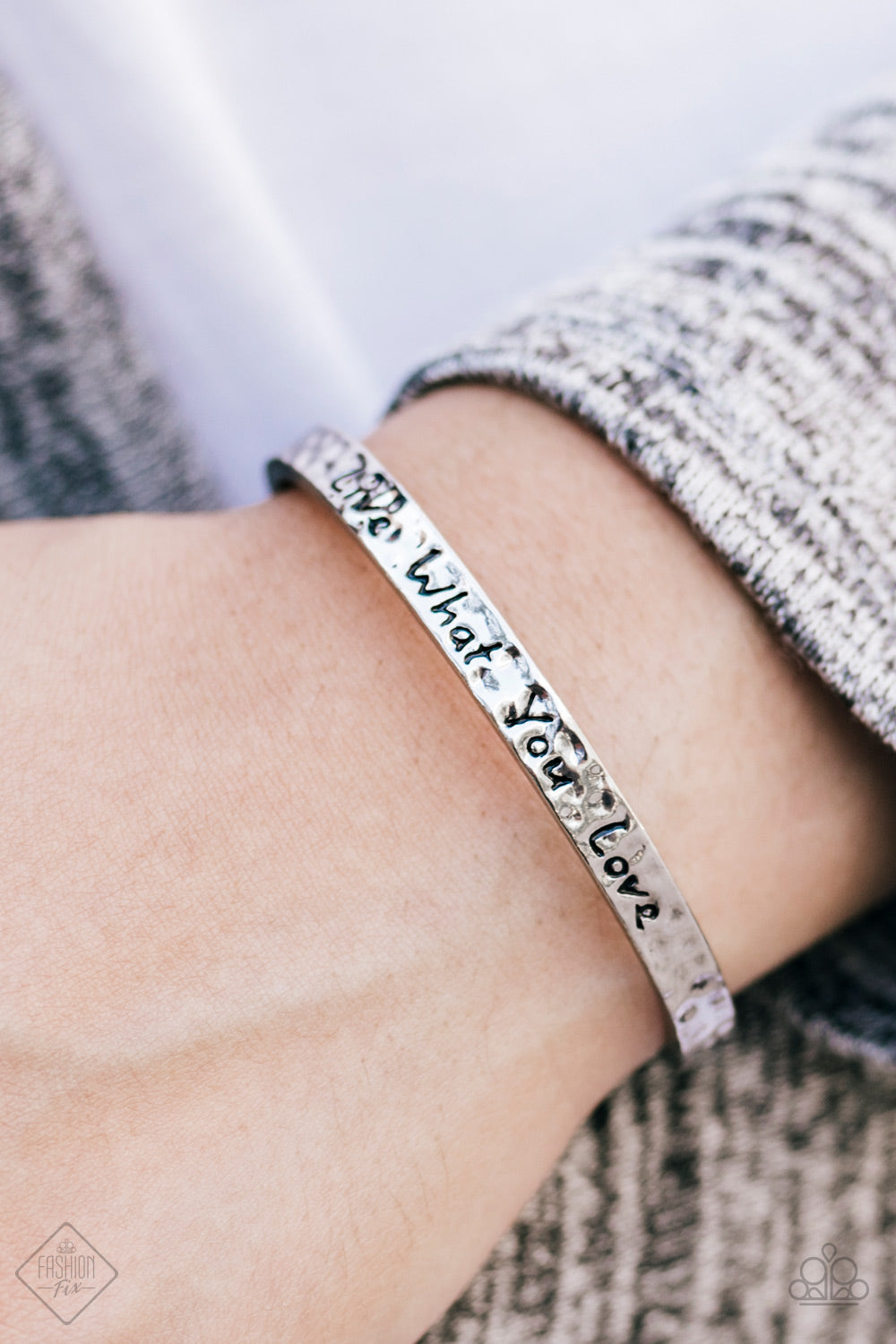 Paparazzi ♥ Live Your Life ♥ Bracelet