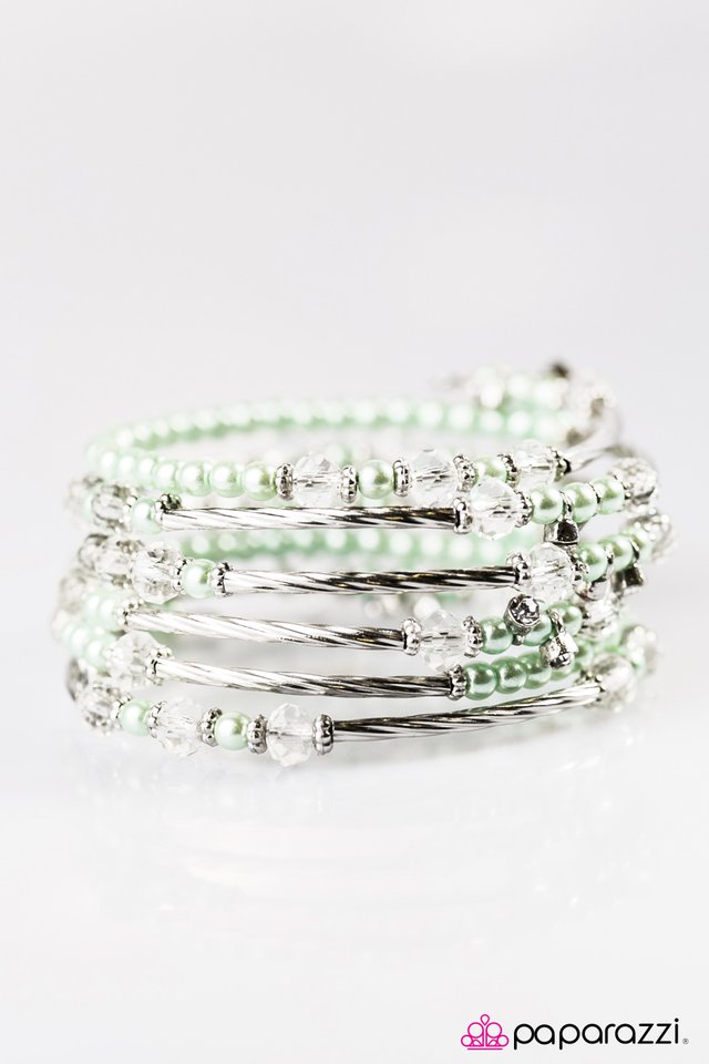 Paparazzi ♥ Classically Cabaret - Green ♥ Bracelet