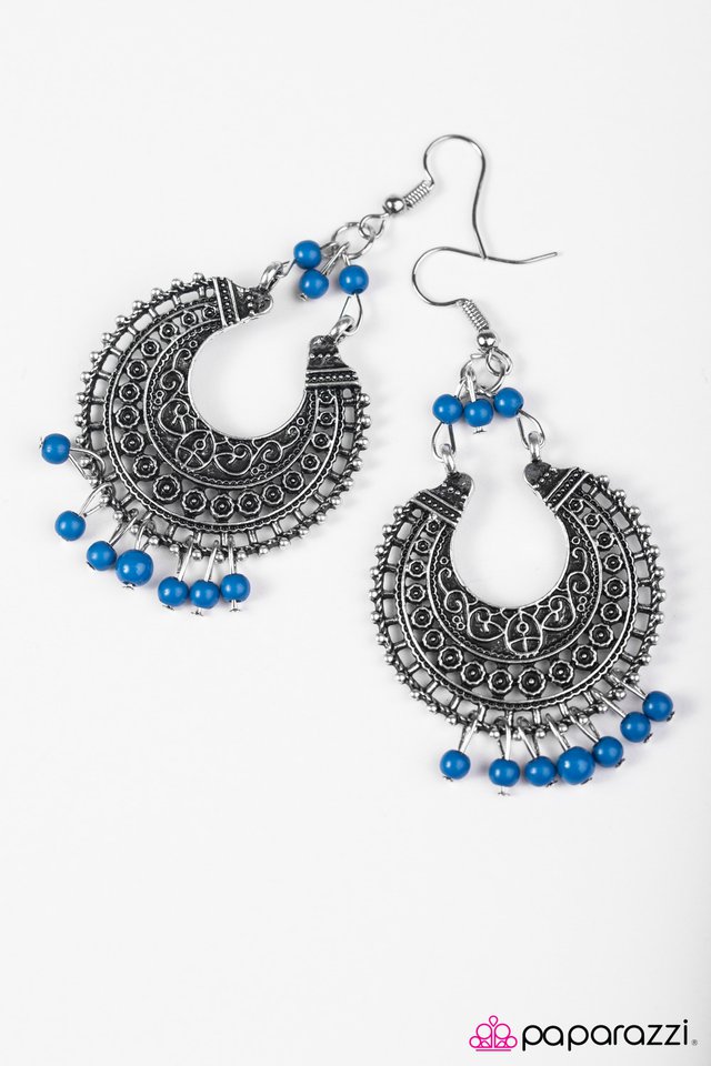 Paparazzi ♥ Colorfully Cabo - Blue ♥ Earrings