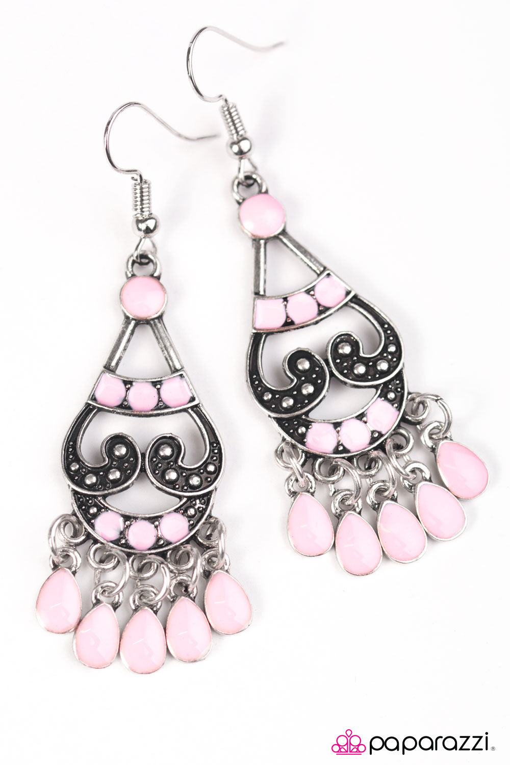 Paparazzi ♥ Maui Magnificence - Pink ♥ Earrings