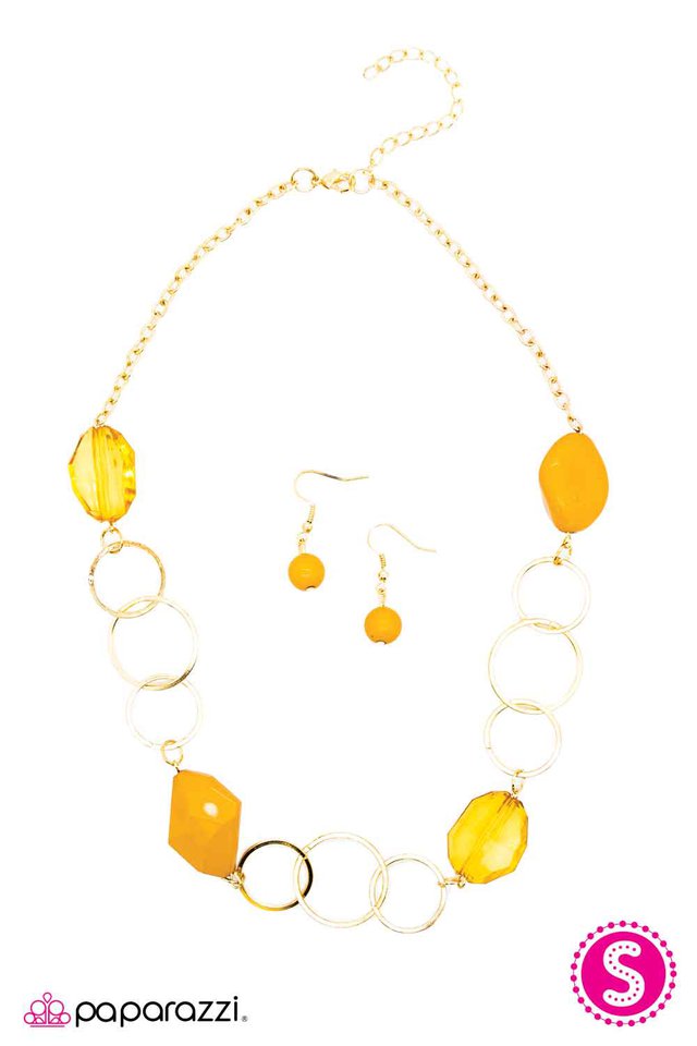 Paparazzi ♥ A Glowing Review - Yellow ♥ Necklace