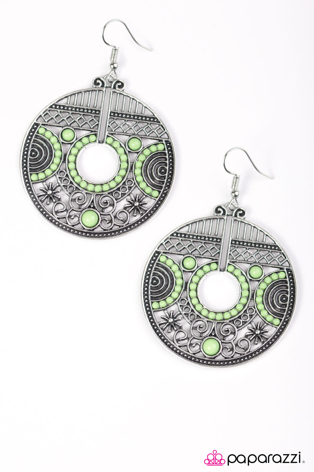 Paparazzi ♥ A Taste Of Tahiti - Green ♥ Earrings