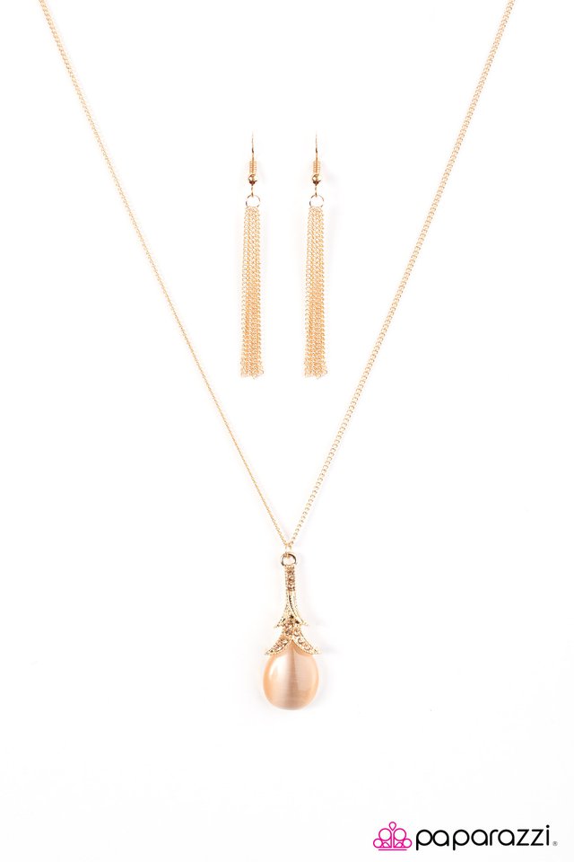 Paparazzi ♥ Moonlight Music - Gold ♥ Necklace