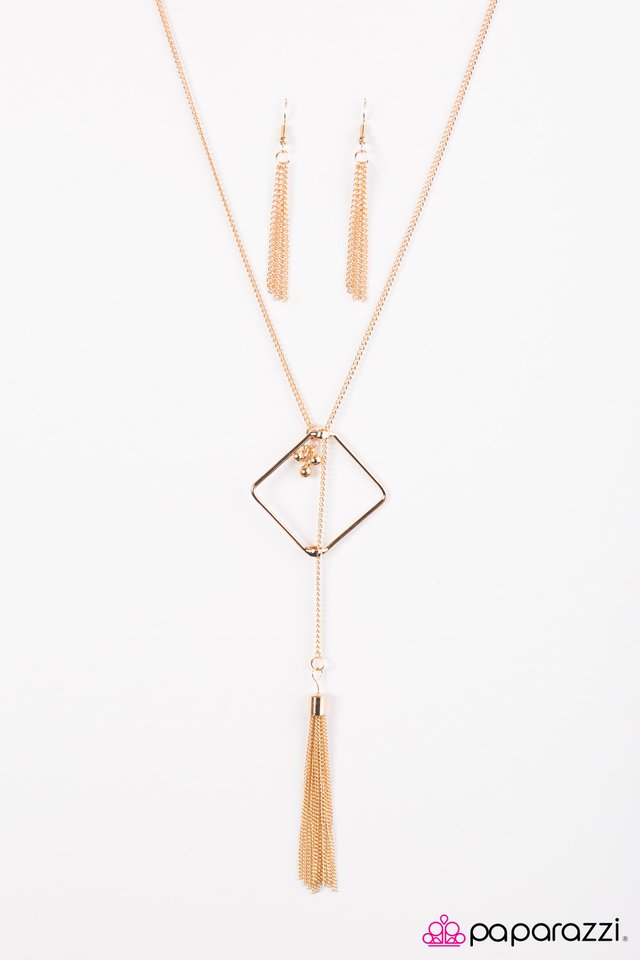 Paparazzi ♥ Wandering Ways - Gold ♥ Necklace