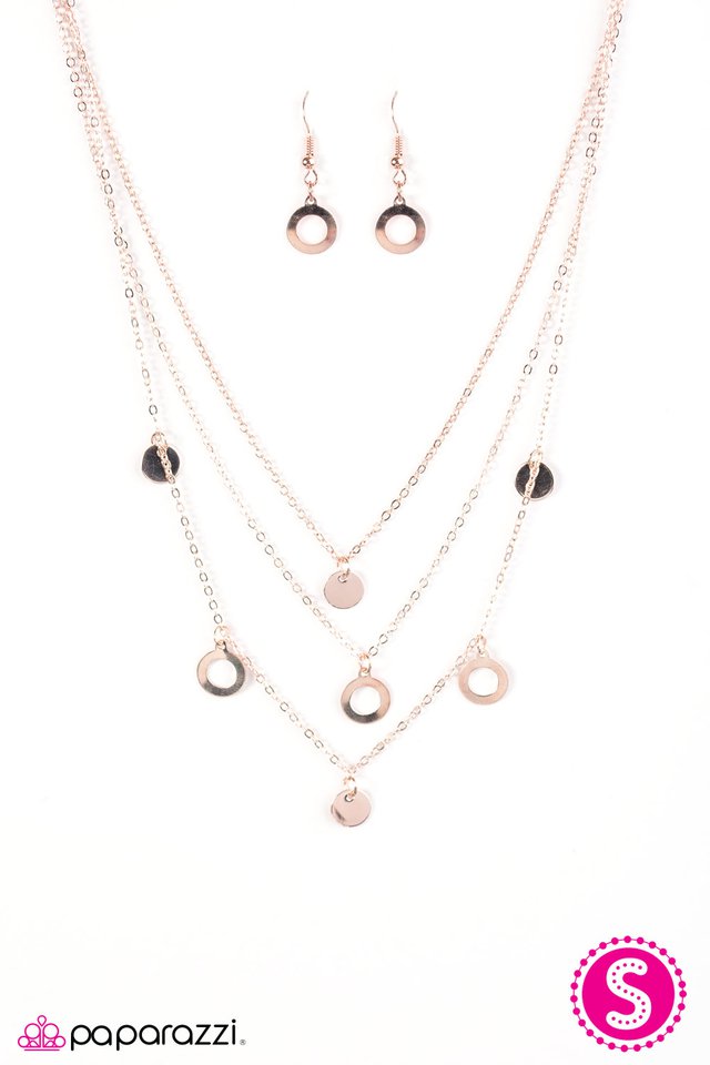 Paparazzi ♥ Shimmer Over Heels - Rose Gold ♥ Necklace