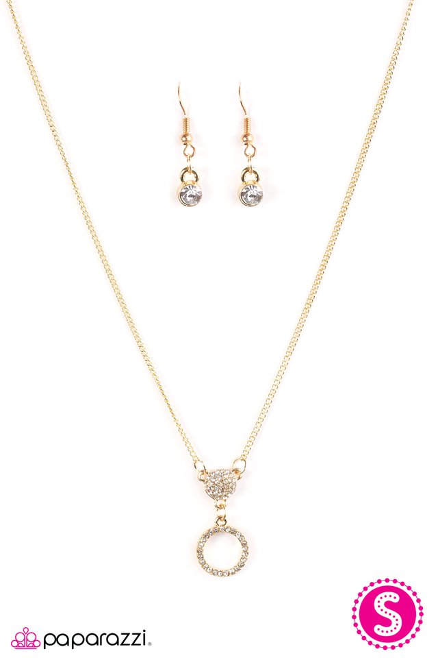 Paparazzi ♥ Diva Disco - Gold ♥ Necklace