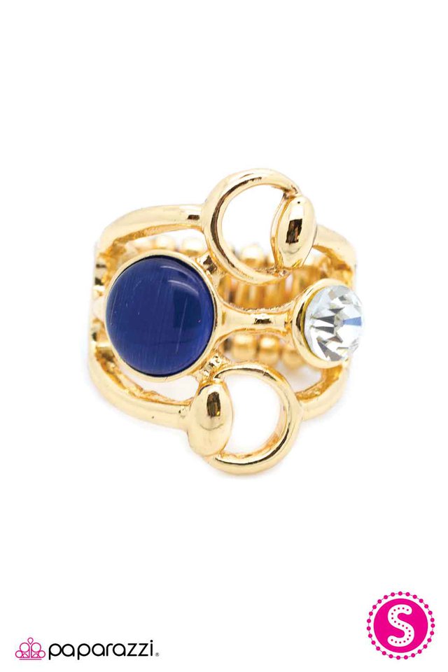 Paparazzi ♥ In a Round About Way - Blue ♥ Ring