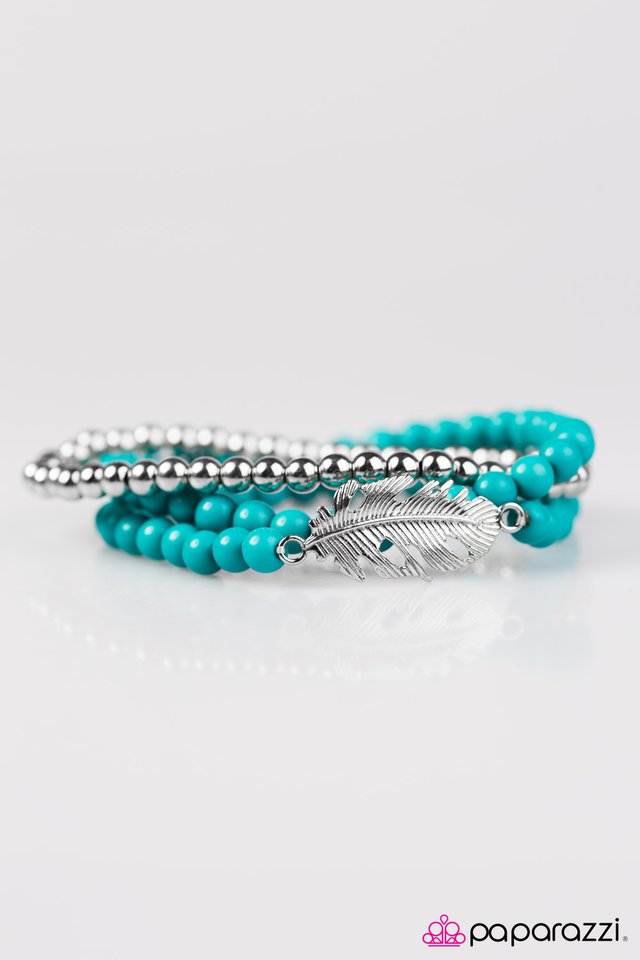 Paparazzi ♥ Round The FLOCK - Blue ♥ Bracelet