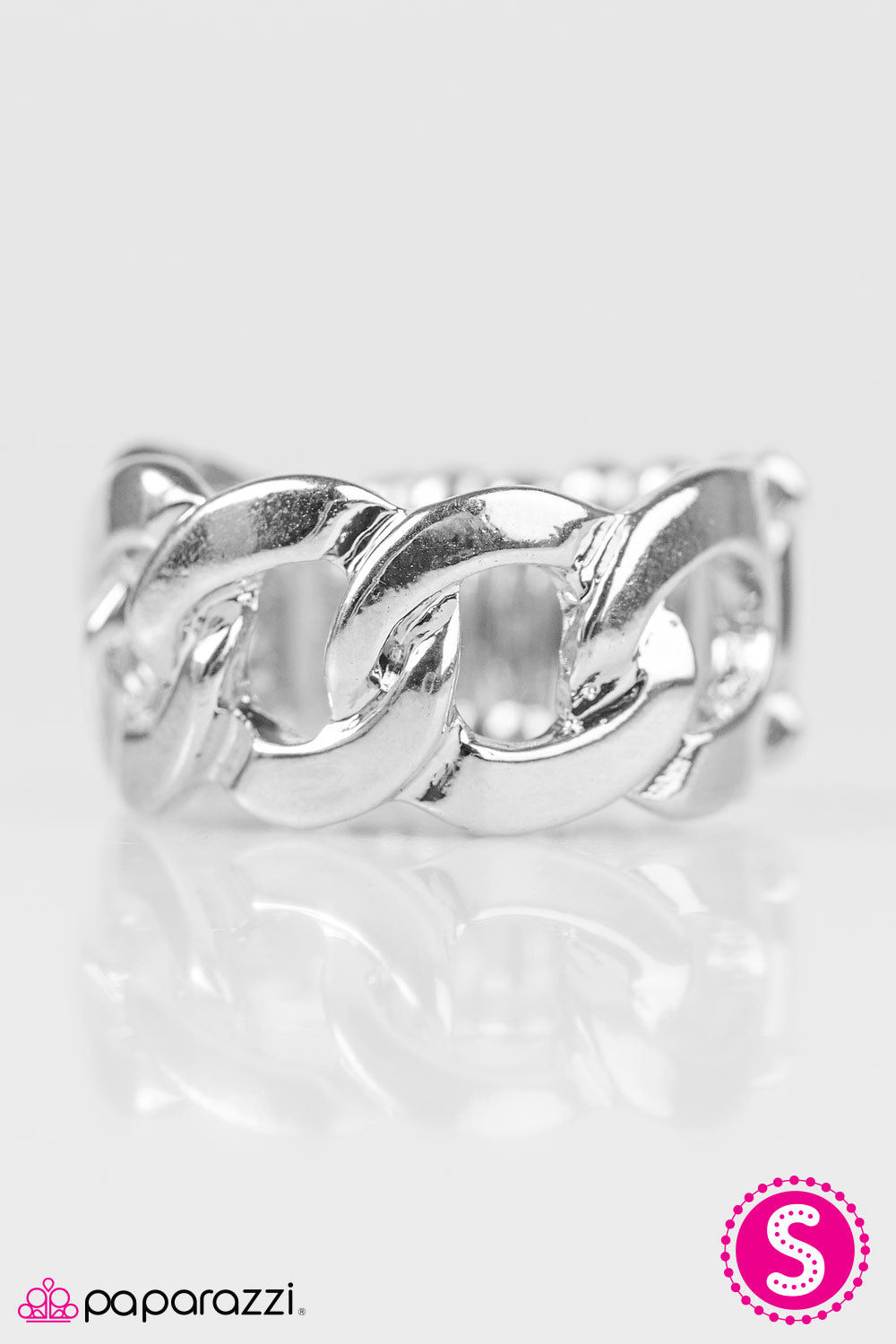 Paparazzi ♥ Link Up - Silver ♥ Ring